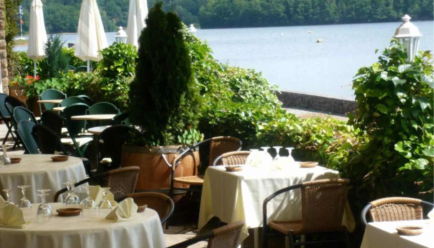 L’hôtel-restaurant du lac de Neuvic (19), une adresse reposante et gourmande !
